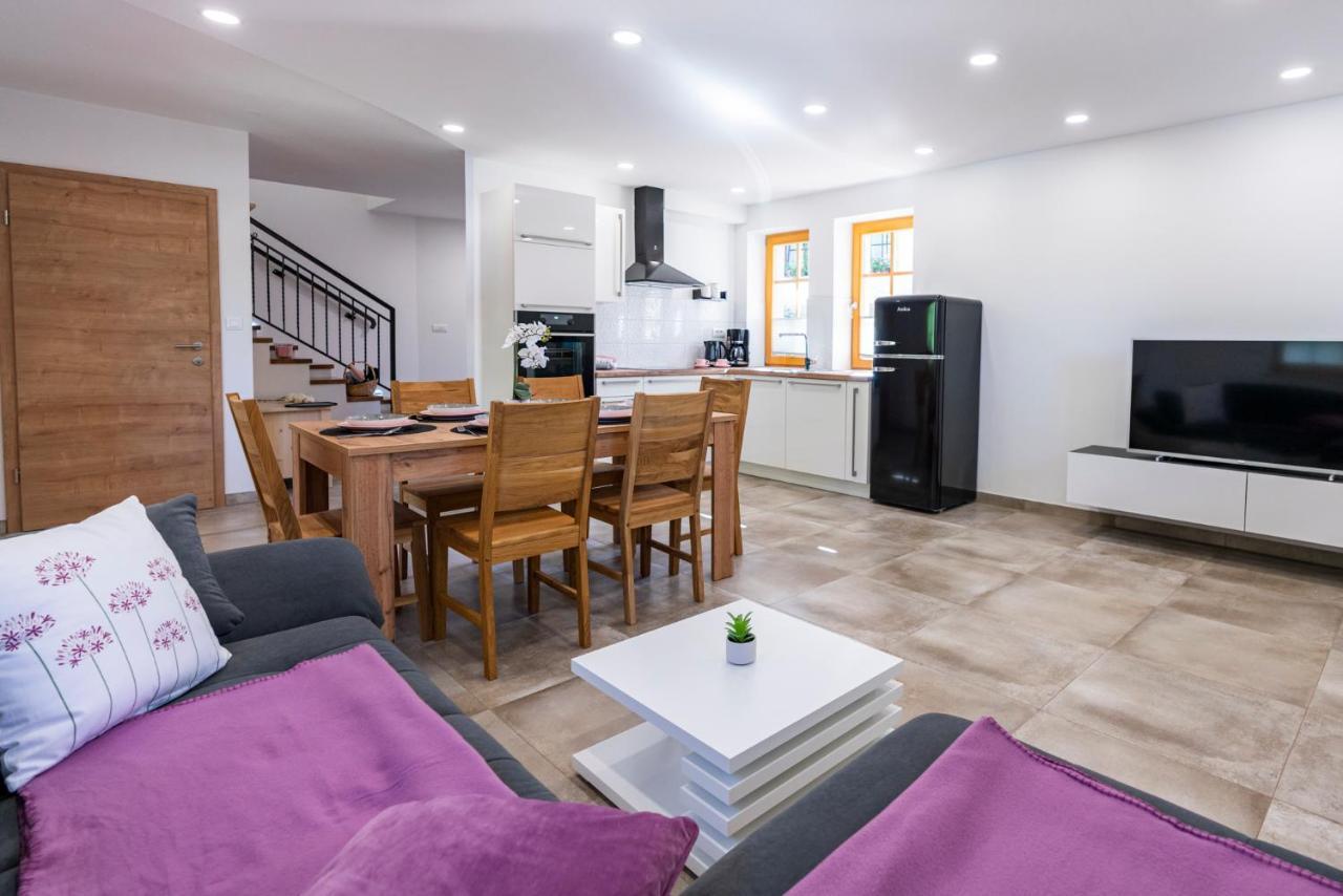 Holiday House Zupanc بوينج المظهر الخارجي الصورة